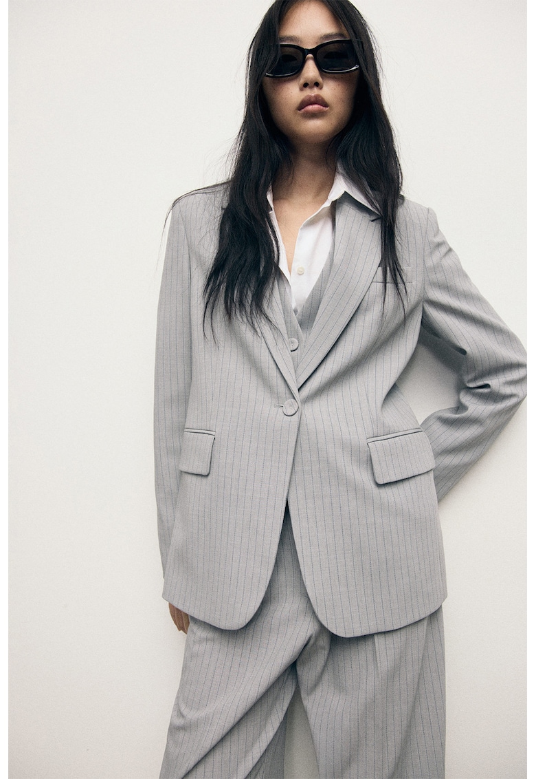 Sacou cu nasturi si model in dungi