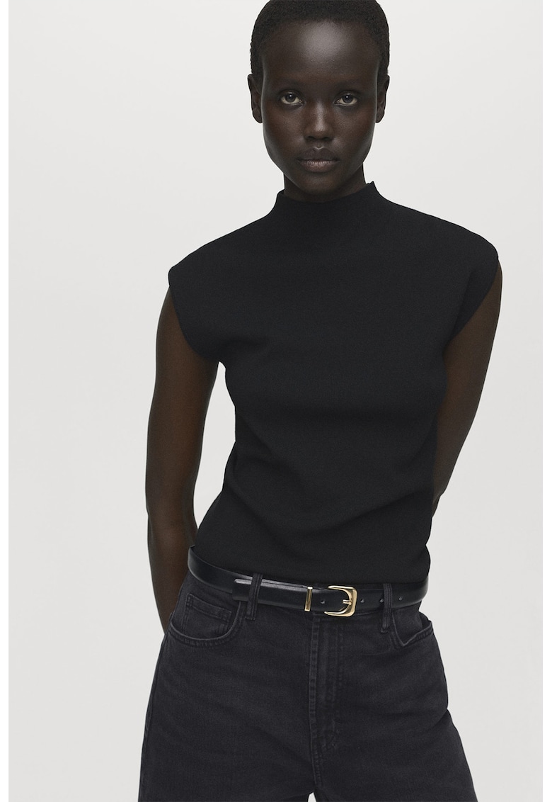 Top tricotat cu guler scurt