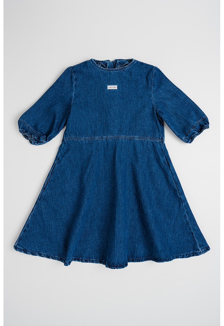 Rochie evazata de denim cu decolteu la baza gatului