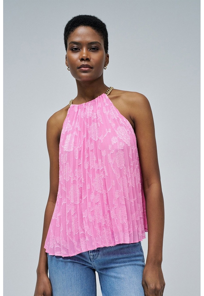 Top plisat cu detaliu cu lant