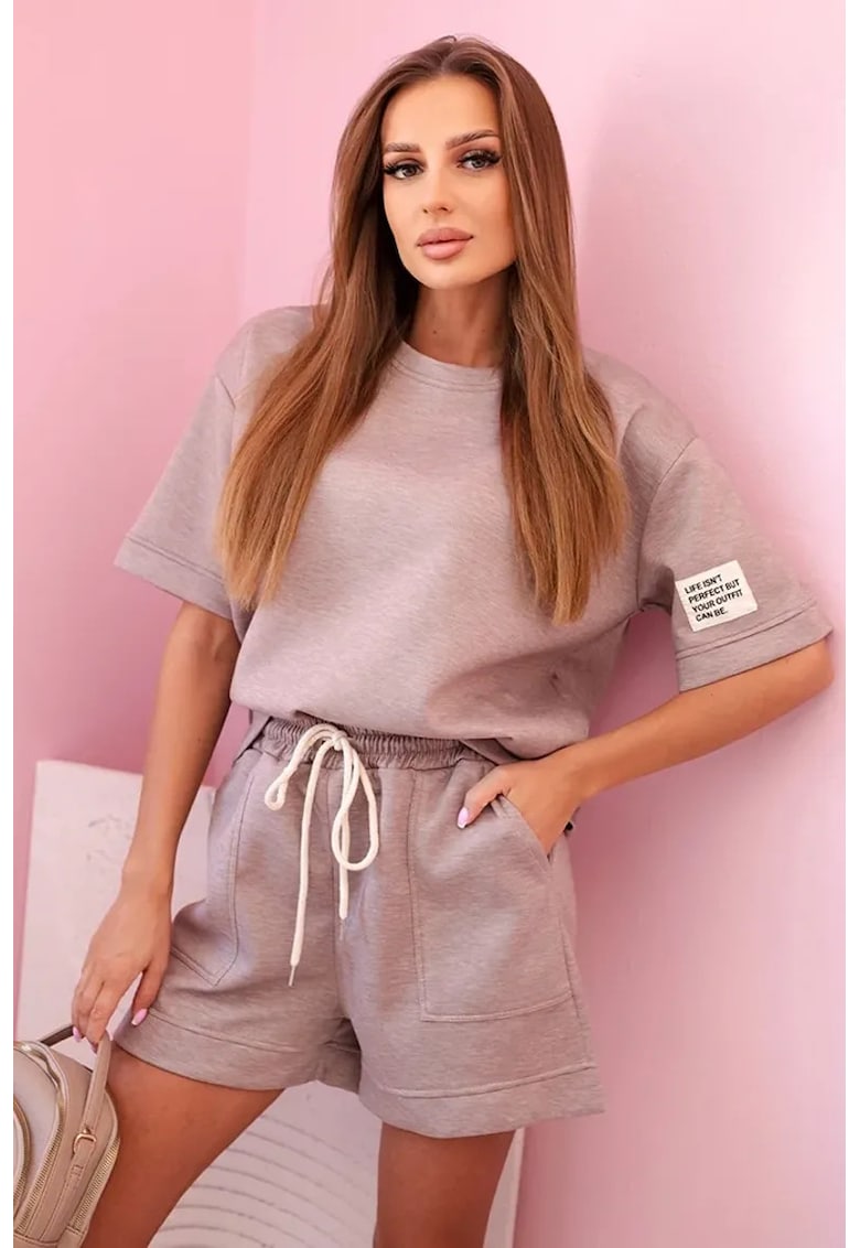Set de tricou si pantaloni scurti cu talie inalta -