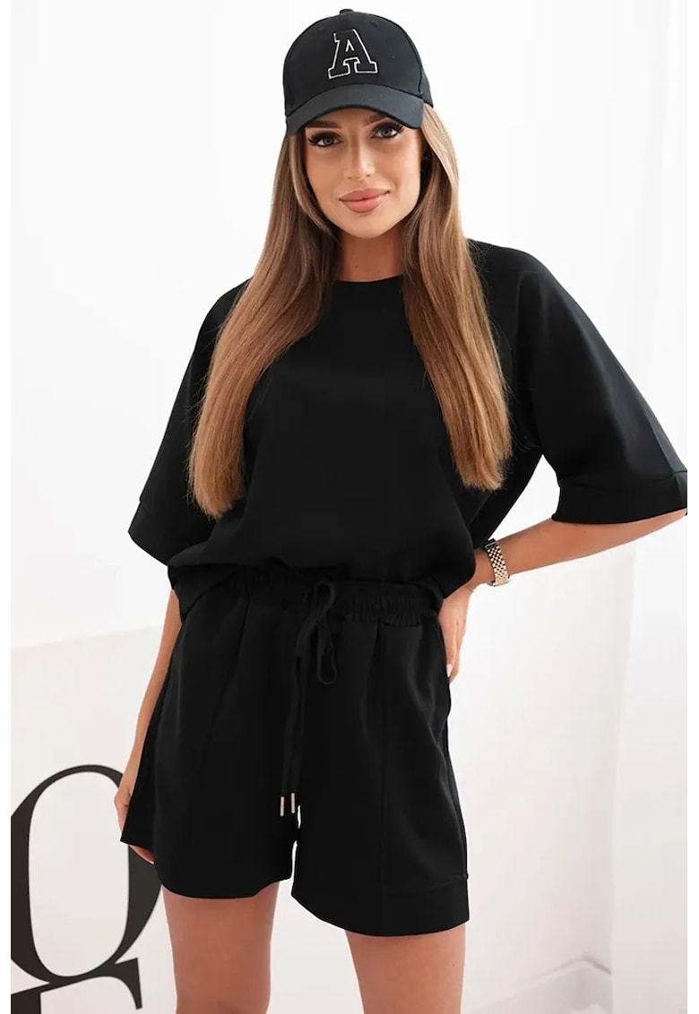 Set de bluza cu maneci scurte si pantaloni scurti -