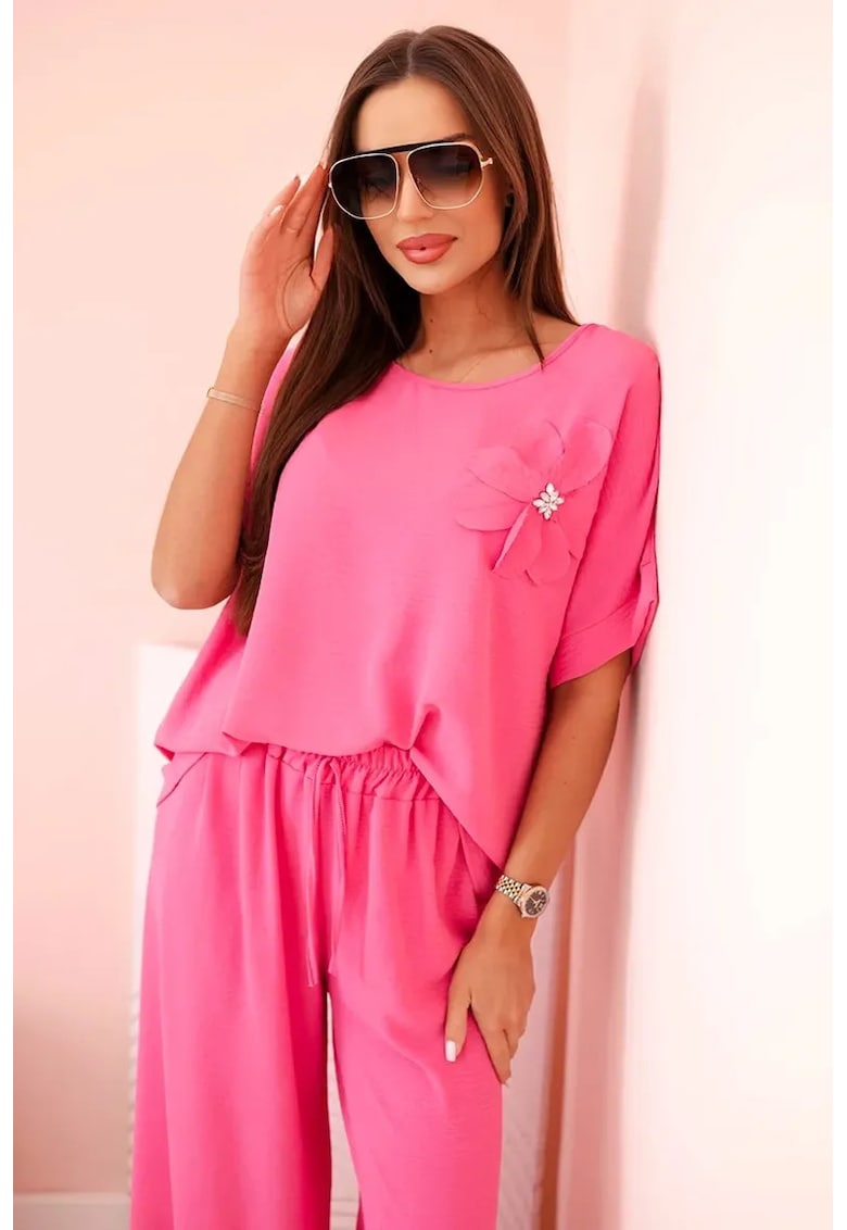 Set de bluza cu maneci scurte si detaliu floral si pantaloni -