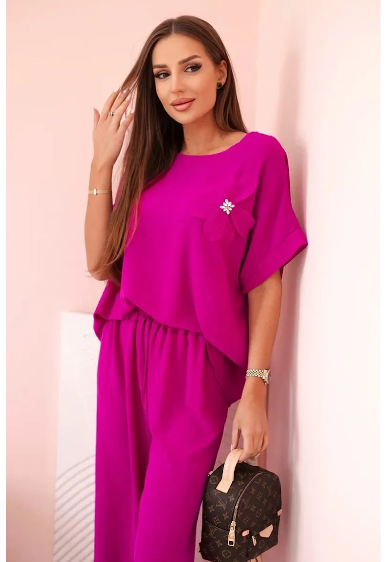 Set de bluza cu maneci scurte si detaliu floral si pantaloni -