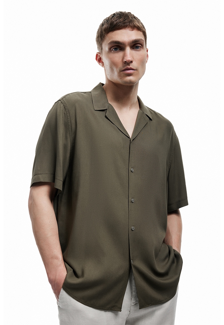 Camasa cu guler si revere