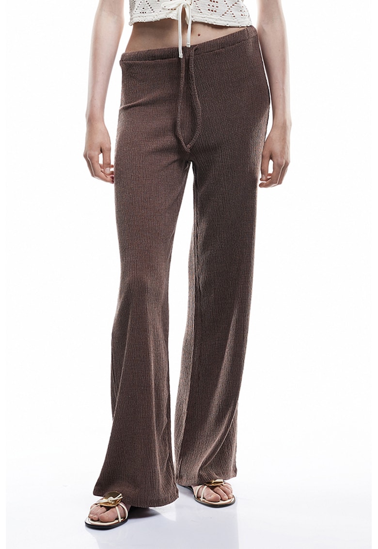 Pantaloni uni evazati - Maro inchis