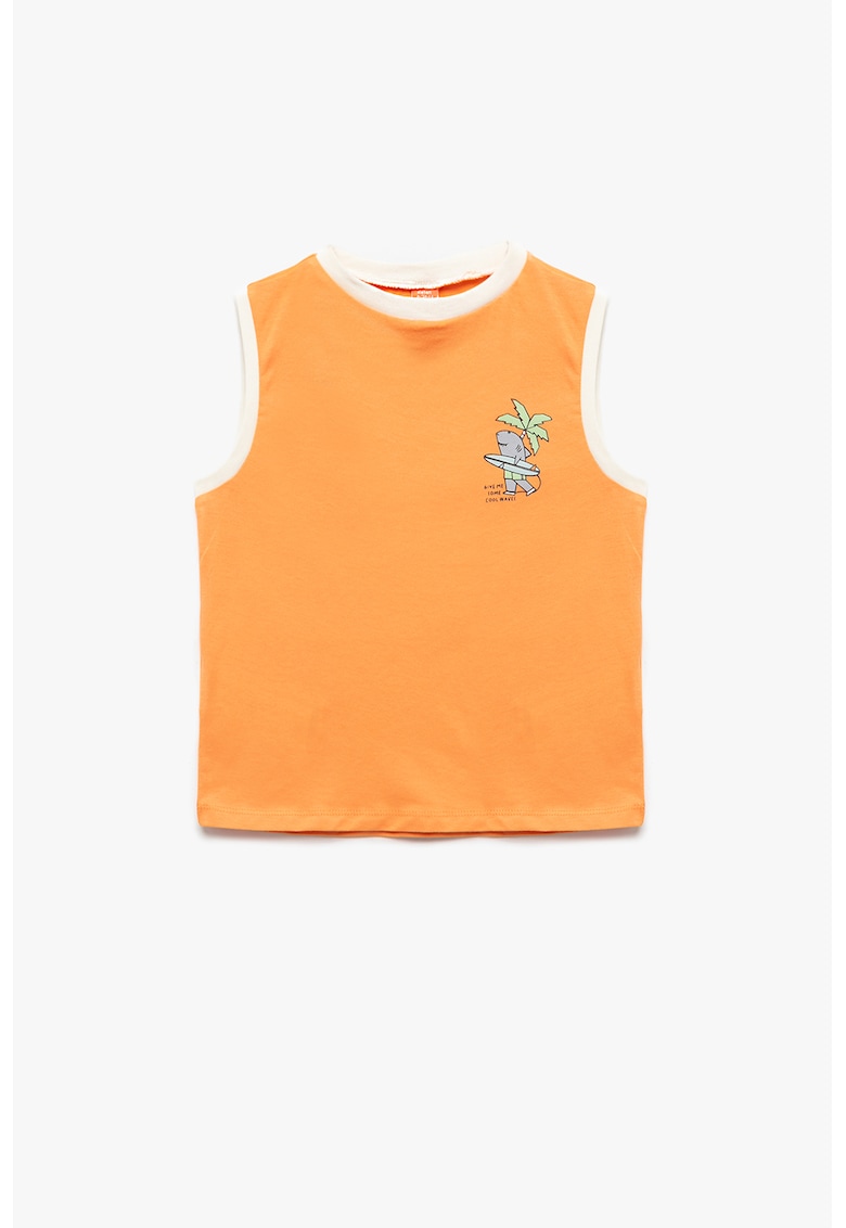 Top cu decolteu la baza gatului si imprimeu grafic pe piept