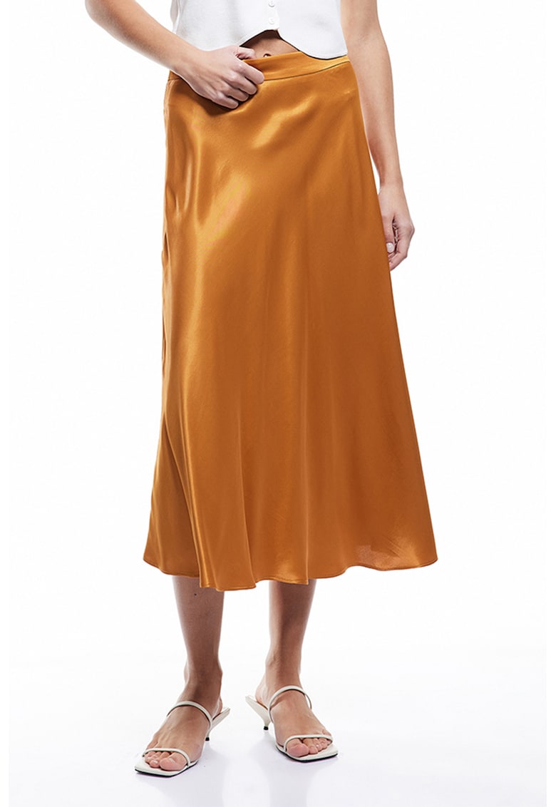 Fusta midi evazata cu aspect satinat