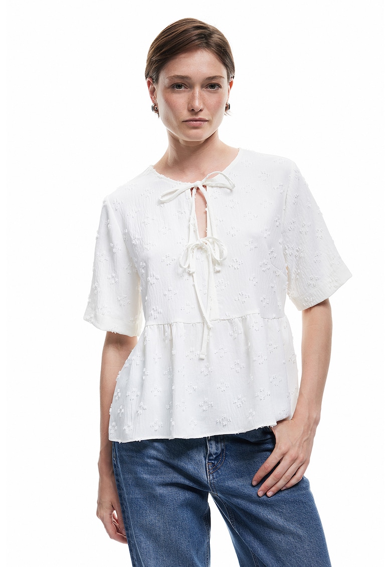 Bluza cu broderie si prindere frontala