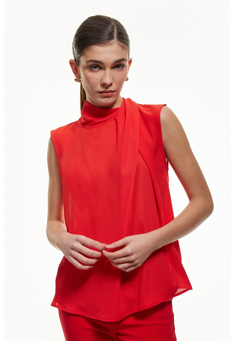 Bluza fara maneci cu decupaj