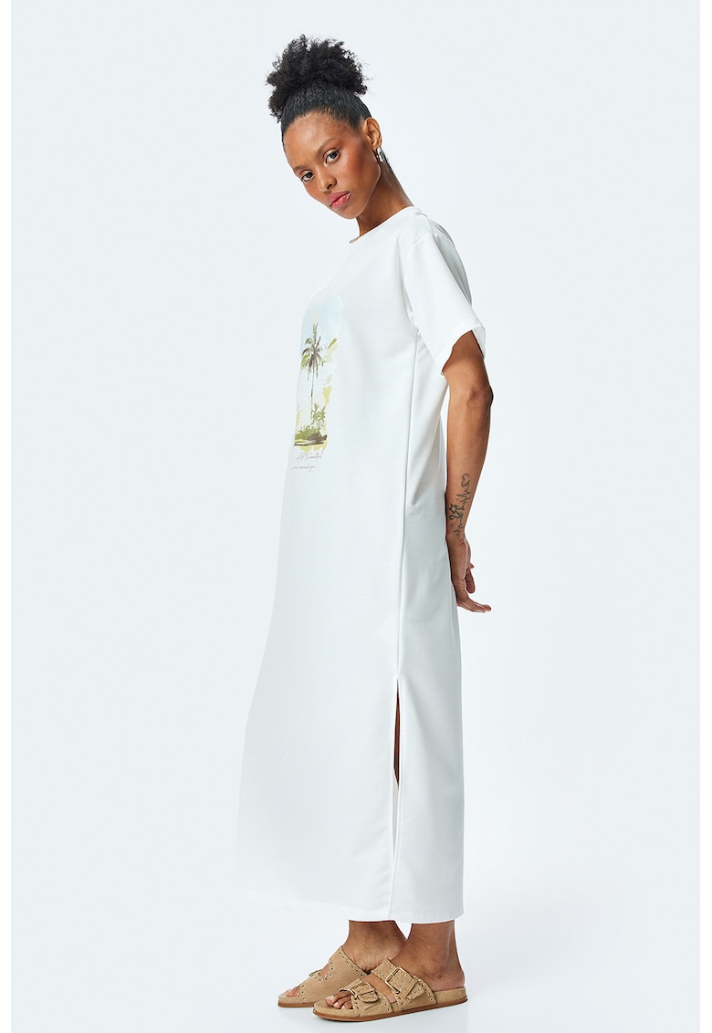 Rochie cu imprimeu si decolteu la baza gatului