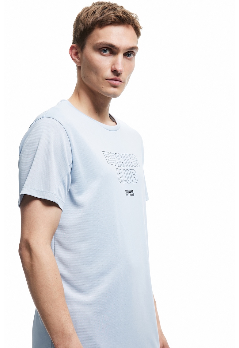 Tricou cu decolteu la baza gatului si imprimeu text - Albastru pal