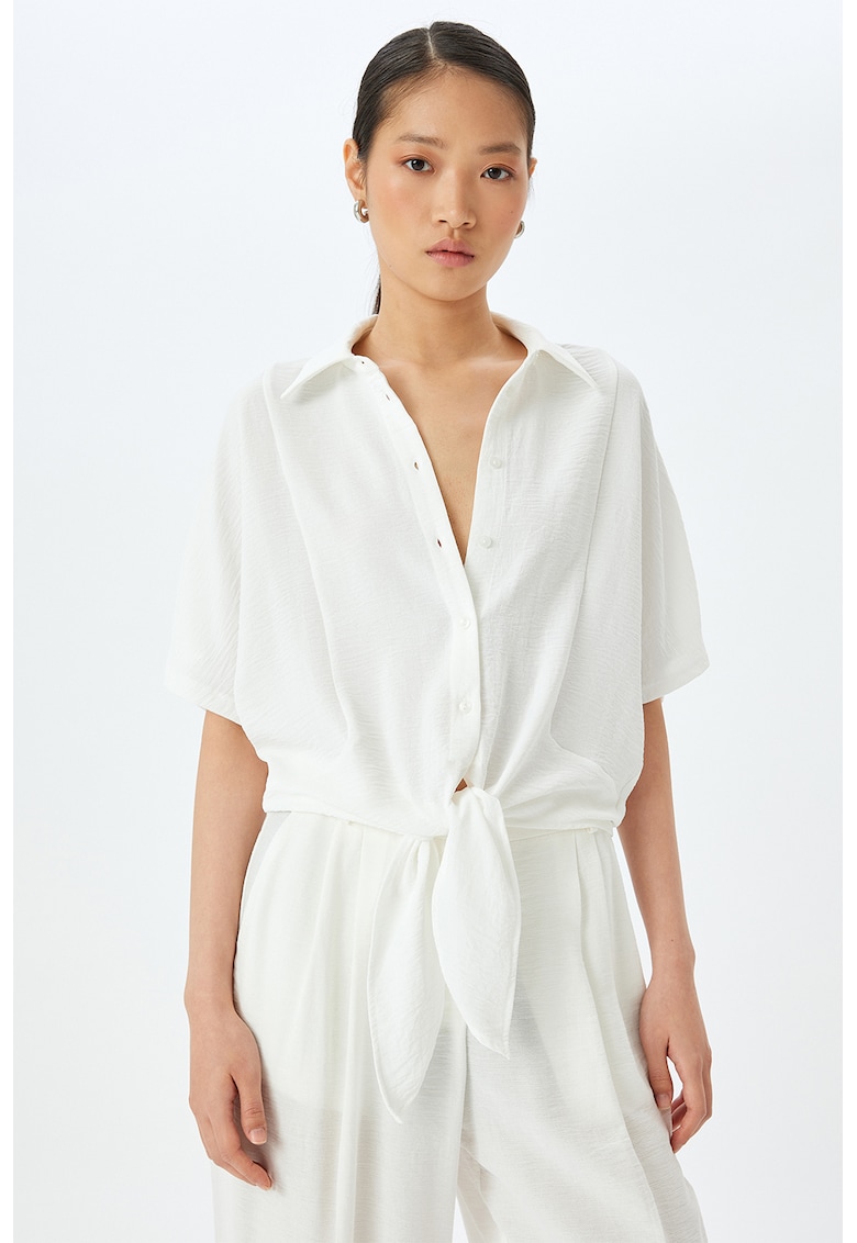 Camasa lejera cu prindere cu snururi