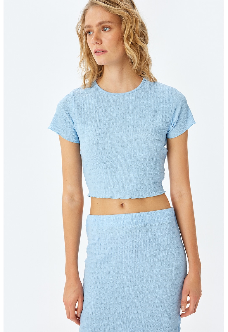 Tricou crop cu volane