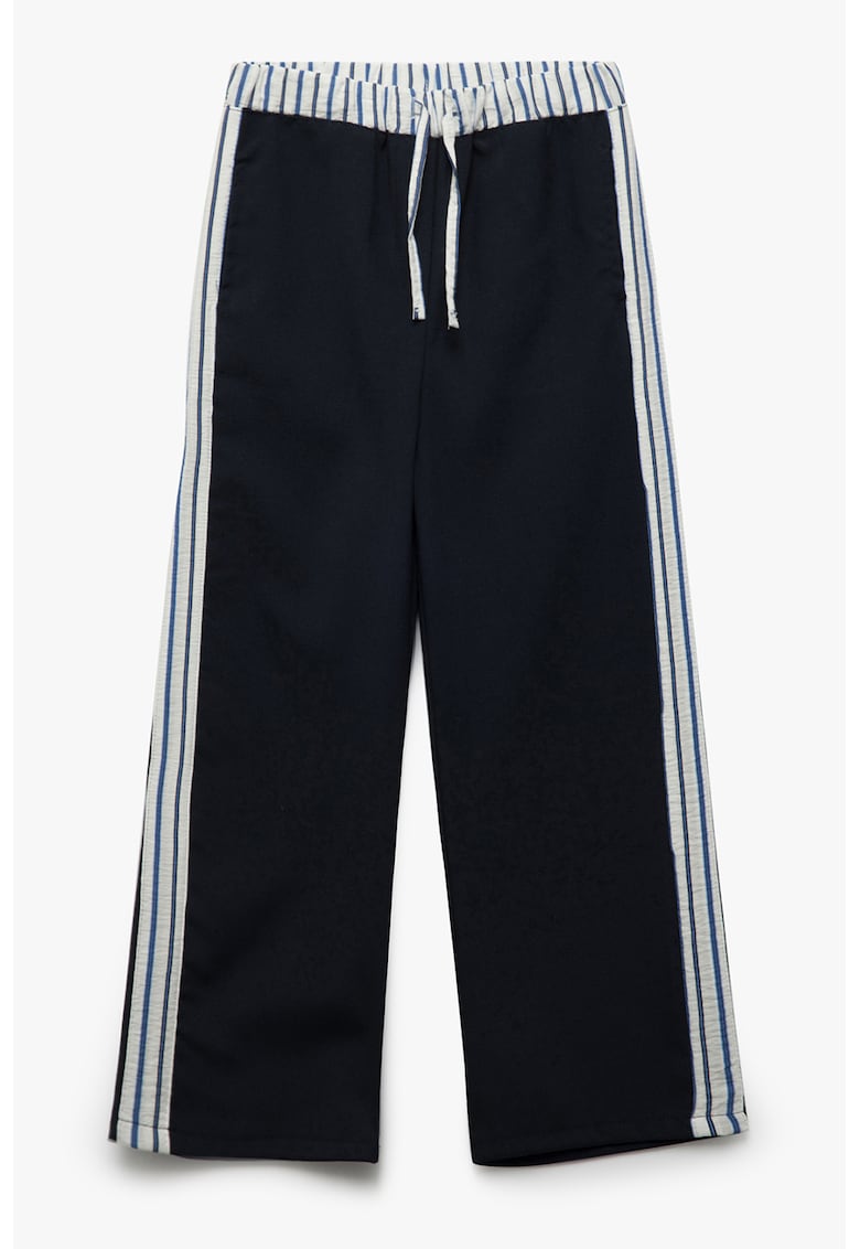 Pantaloni cu croiala ampla - dungi si banda elastica in talie