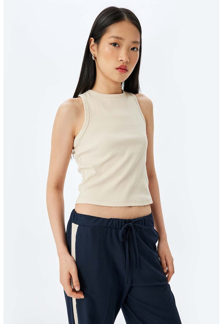 Top crop cu decolteu rotund - Bej