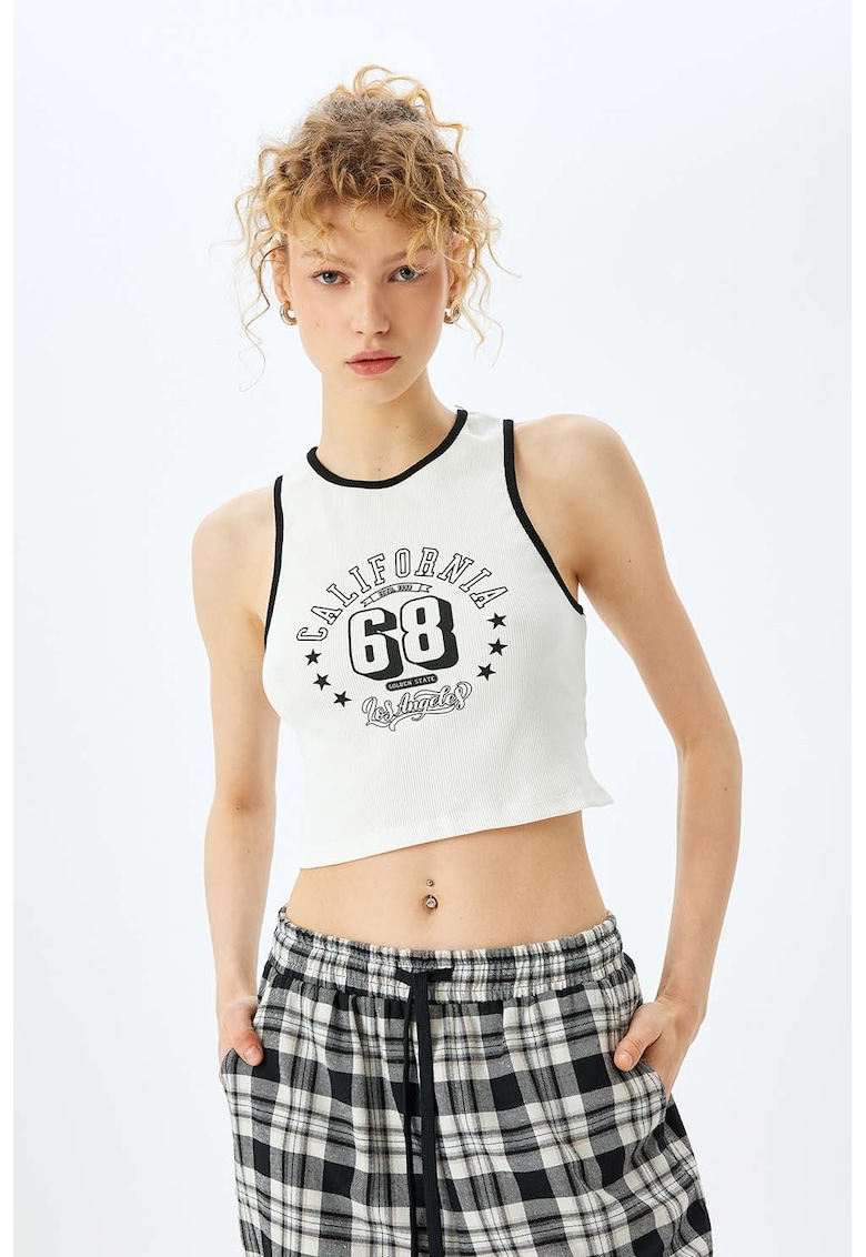 Top crop cu imprimeu text Top crop cu imprimeu text