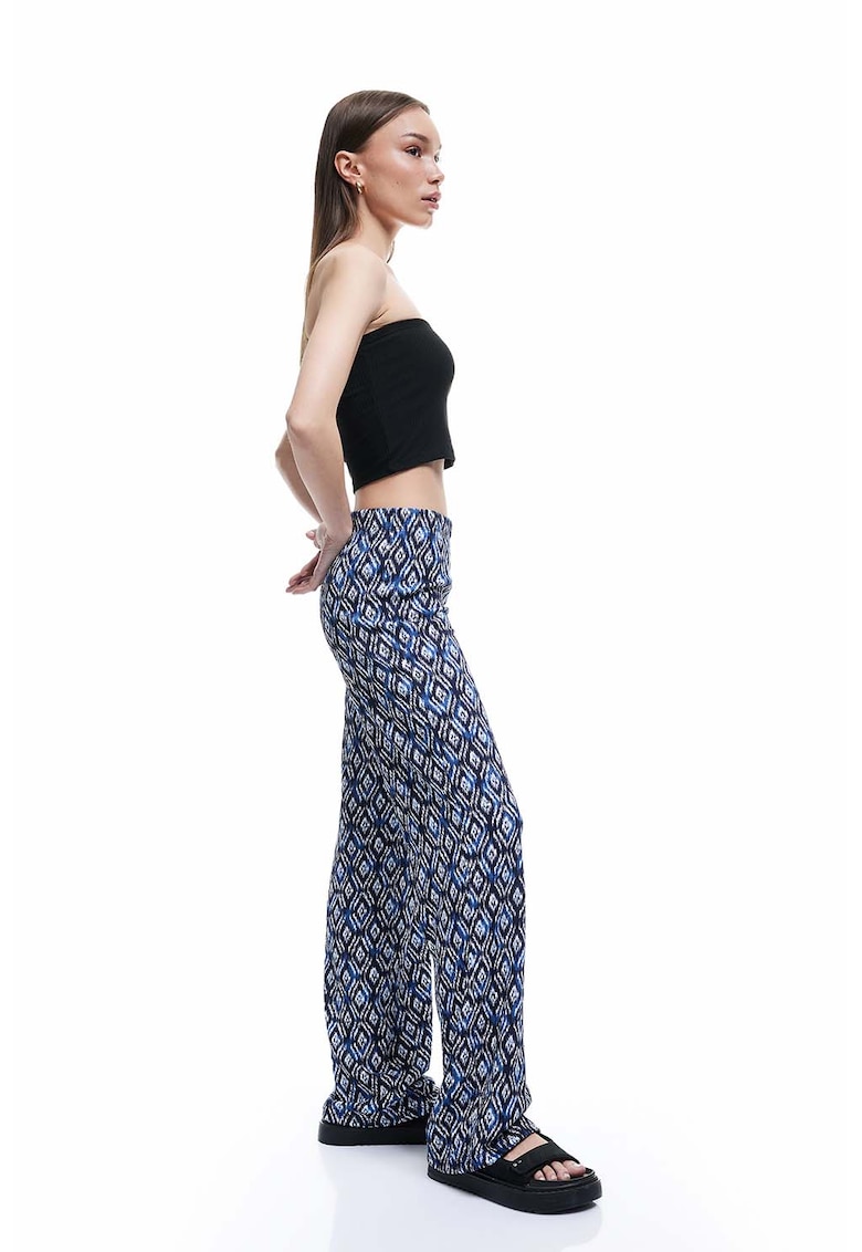 Pantaloni texturati cu talie inalta