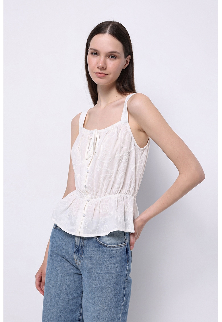 Top cu decolteu patrat si broderie