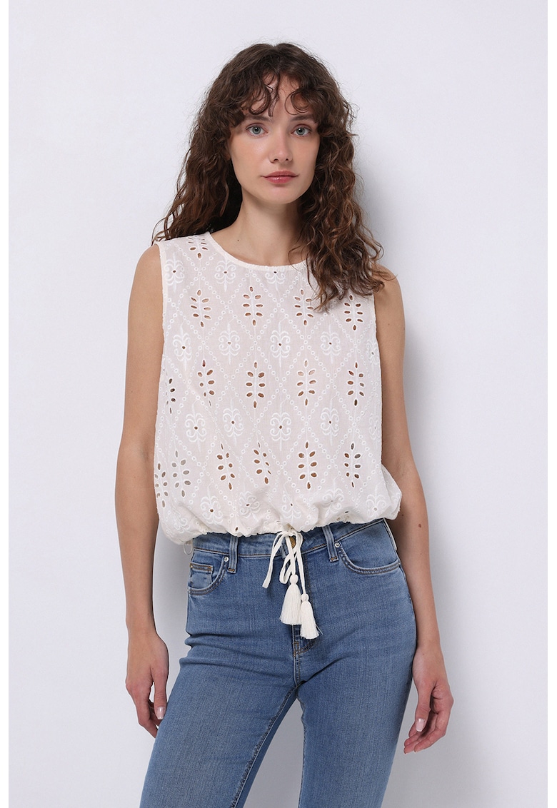 Bluza cu perforatii si snur