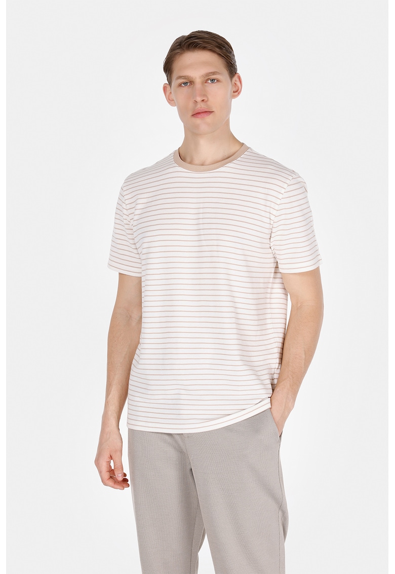 Tricou cu decolteu la baza gatului si model in dungi - Alb/Caramel
