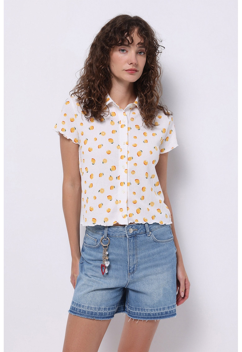 Blugi scurti cu terminatie nefinisata