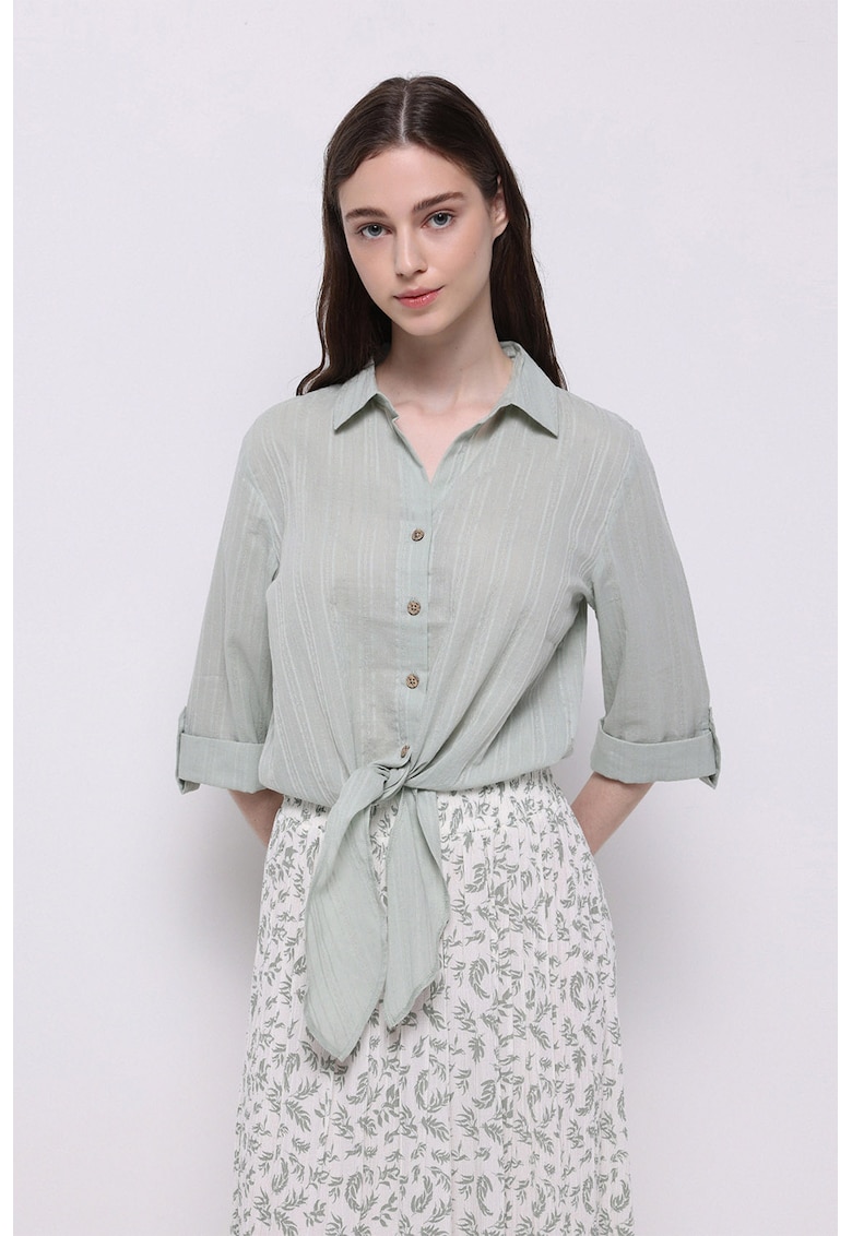 Camasa lejera cu detaliu nod