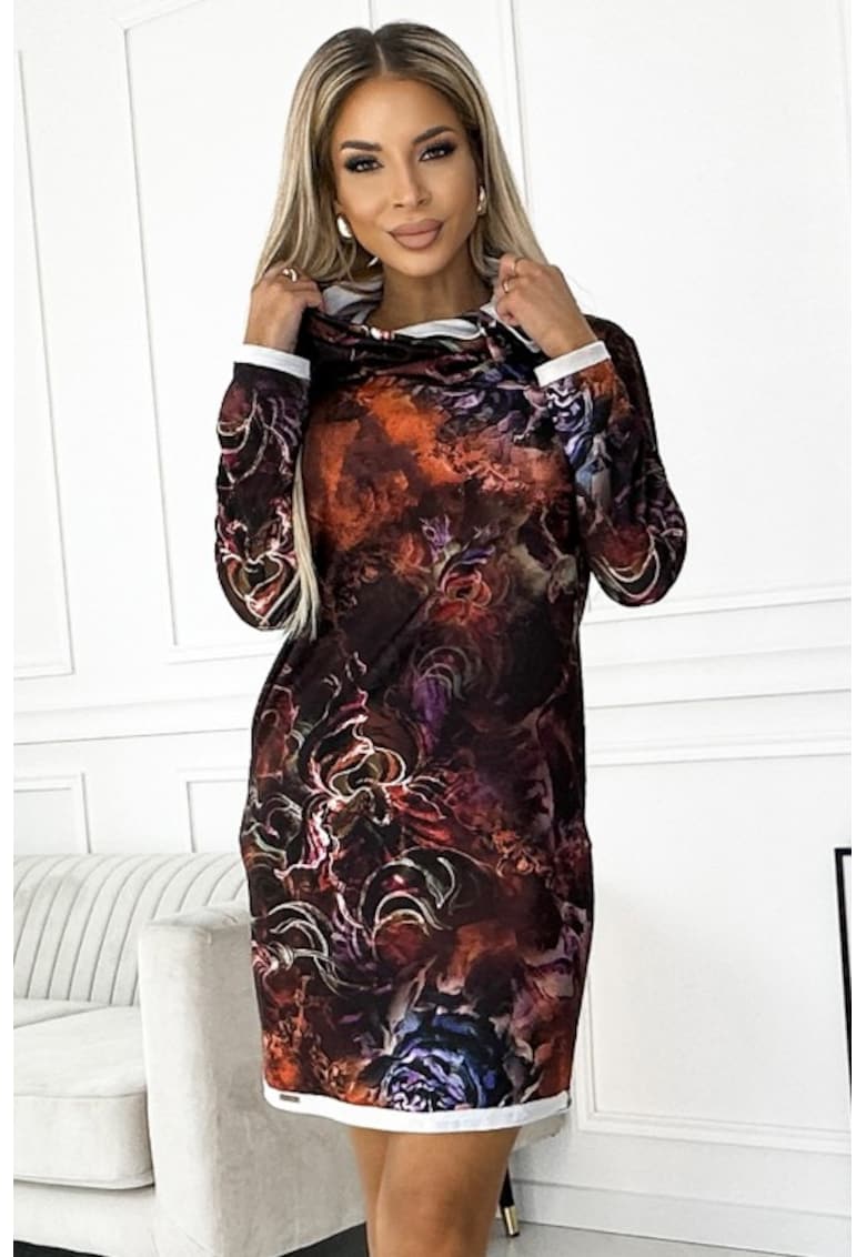 Rochie cu guler inalt si maneci trei sferturi -