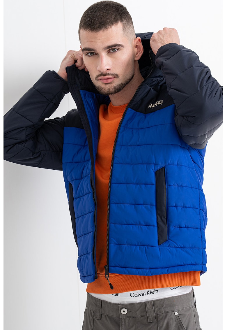 Geaca matlasata cu gluga Gesar