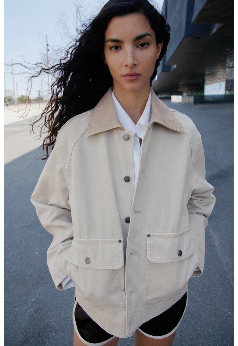 Jacheta de denim cu guler contrastant - Bej deschis