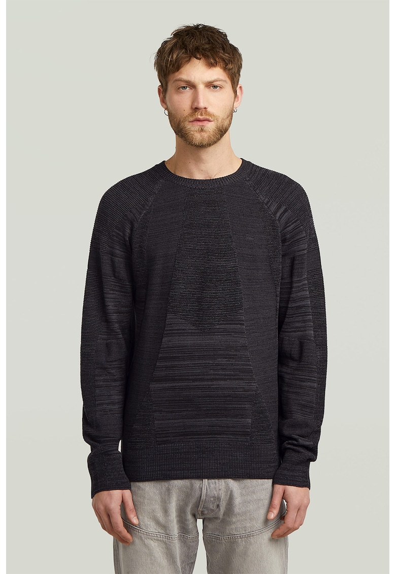 Pulover tricotat din amestec de bumbac organic cu decolteu la baza gatului