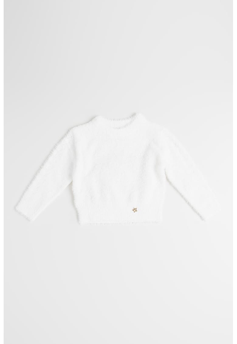 Pulover pufos cu aplicatie stea