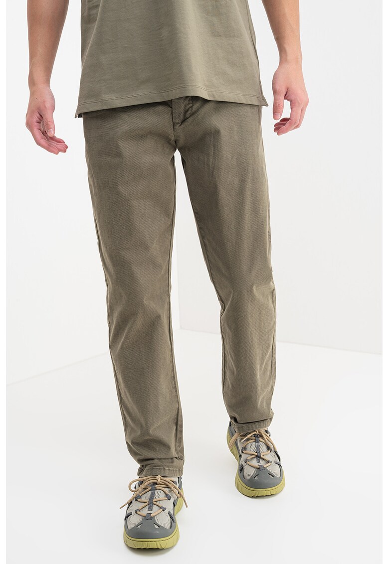 Pantaloni cu talie medie si buzunare Pantaloni cu talie medie si buzunare