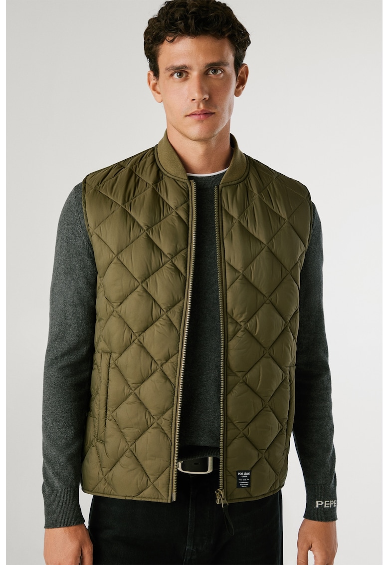 Vesta matlasata cu buzunare laterale