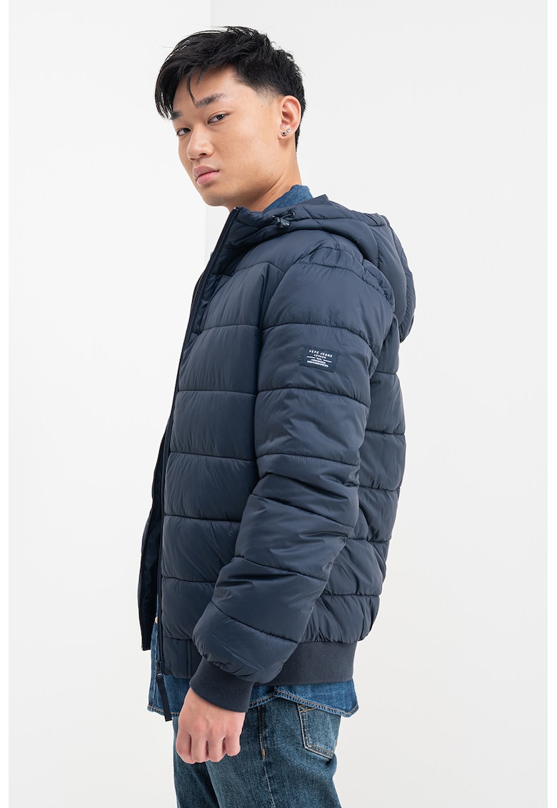 Jacheta lejera cu gluga