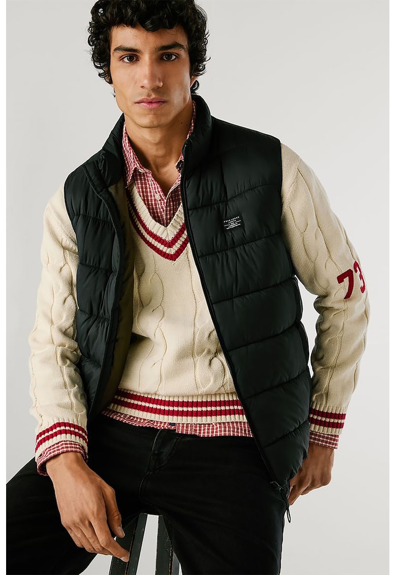 Vesta cu guler mediu si buzunare laterale