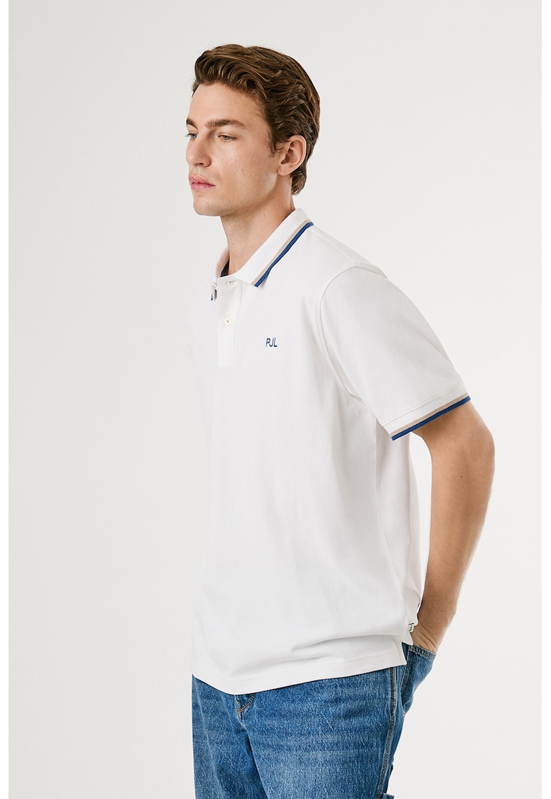 Tricou polo regular fit cu terminatii contrastante Tricou polo regular fit cu terminatii contrastante