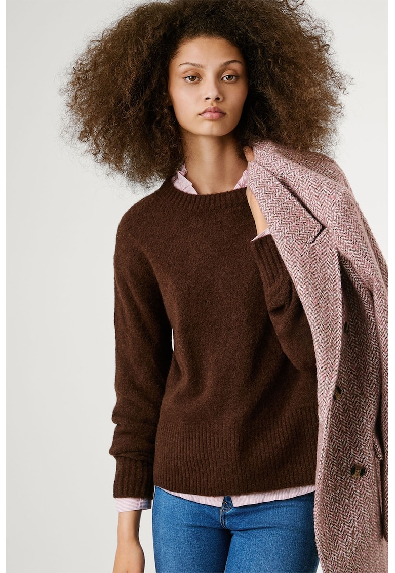 Pulover din amestec de lana cu slit pe partea din spate