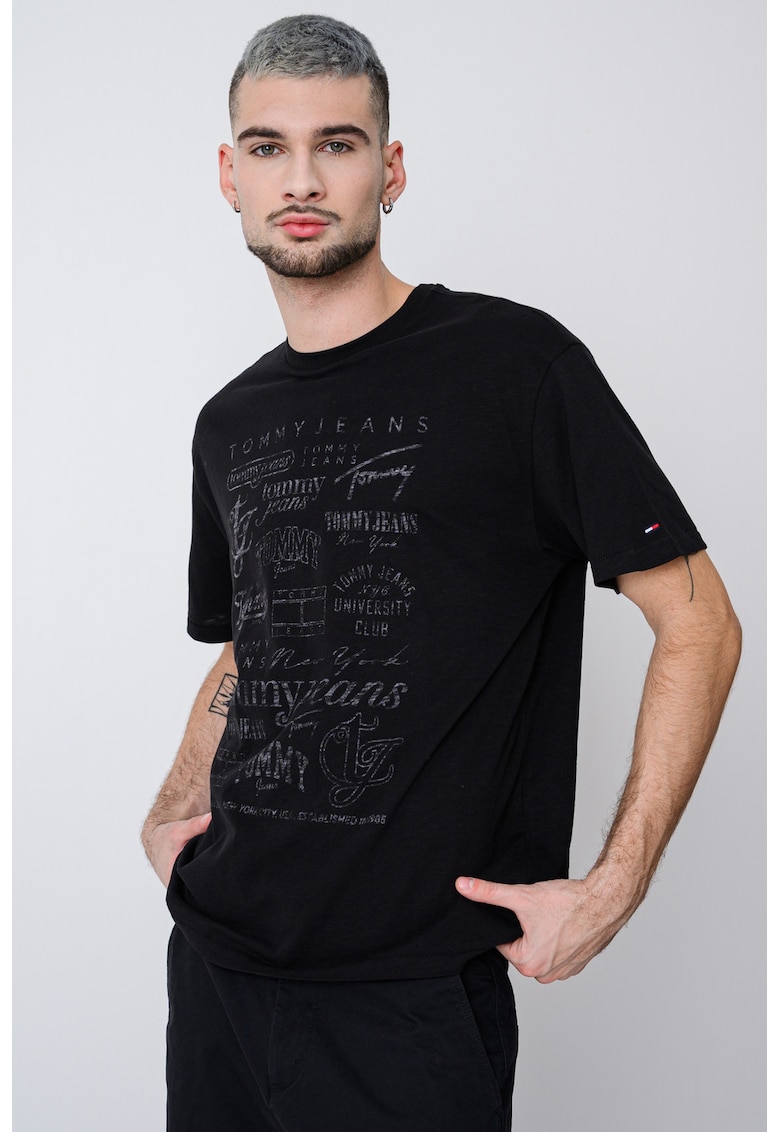 Tricou cu decolteu la baza gatului si imprimeu - Negru