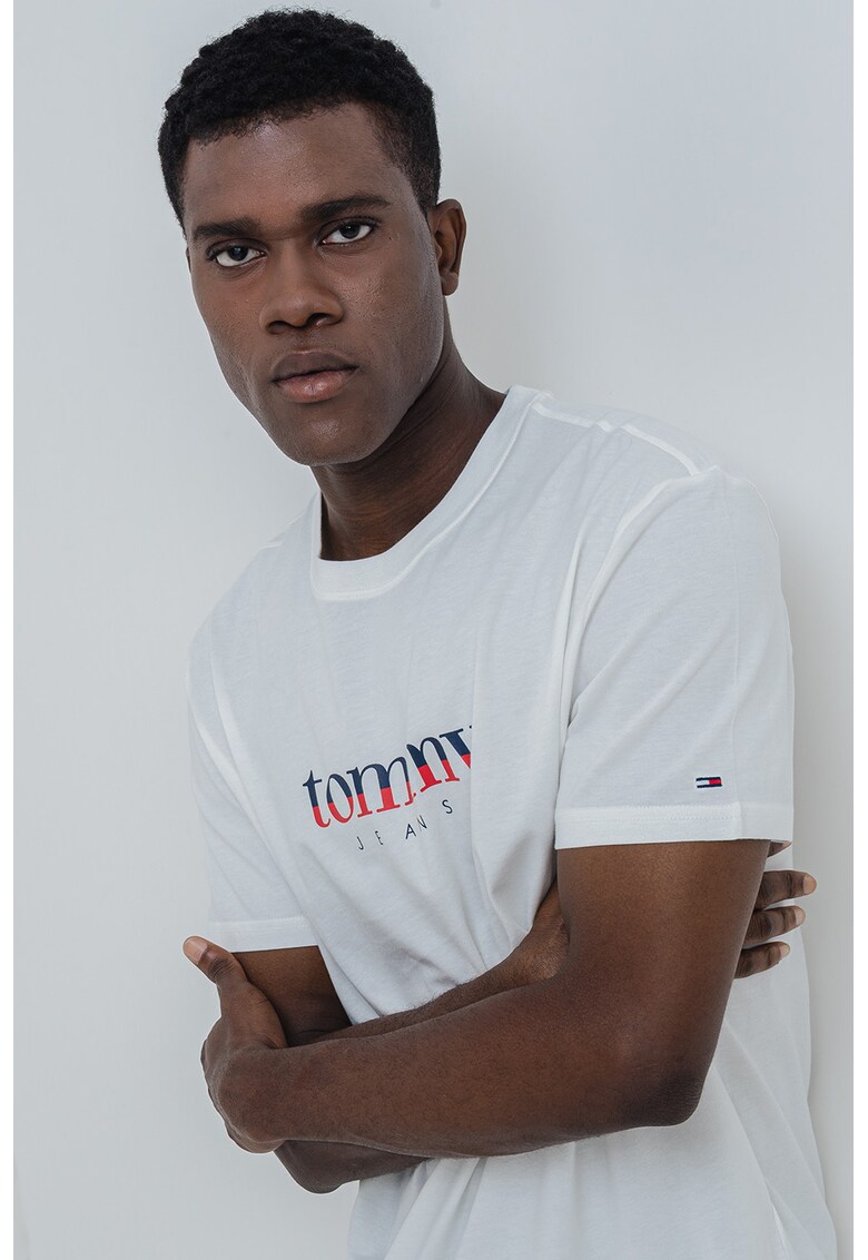 Tricou cu decolteu la baza gatului si imprimeu logo - Alb fildes