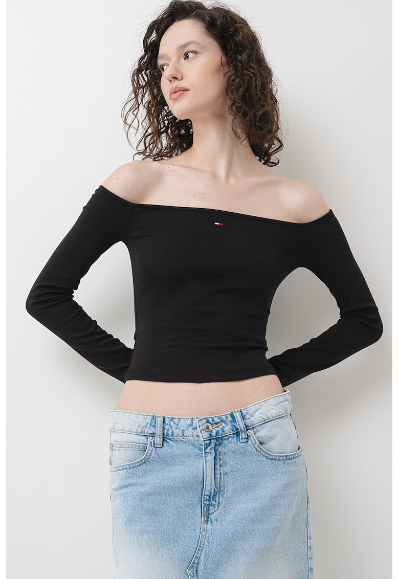 Bluza crop cu decolteu pe un umar