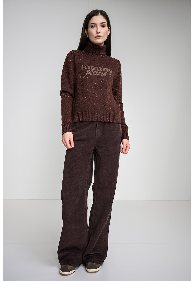 Pulover din amestec de lana cu guler inalt - Maro