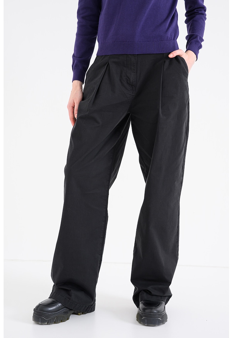 Pantaloni din amestec de lyocell cu croiala ampla si pliuri pe partea din fata - Negru