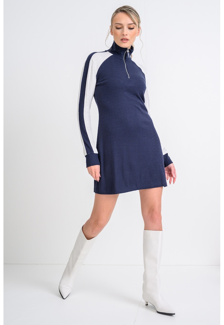 Rochie mini cu maneci lungi si fenta cu fermoar