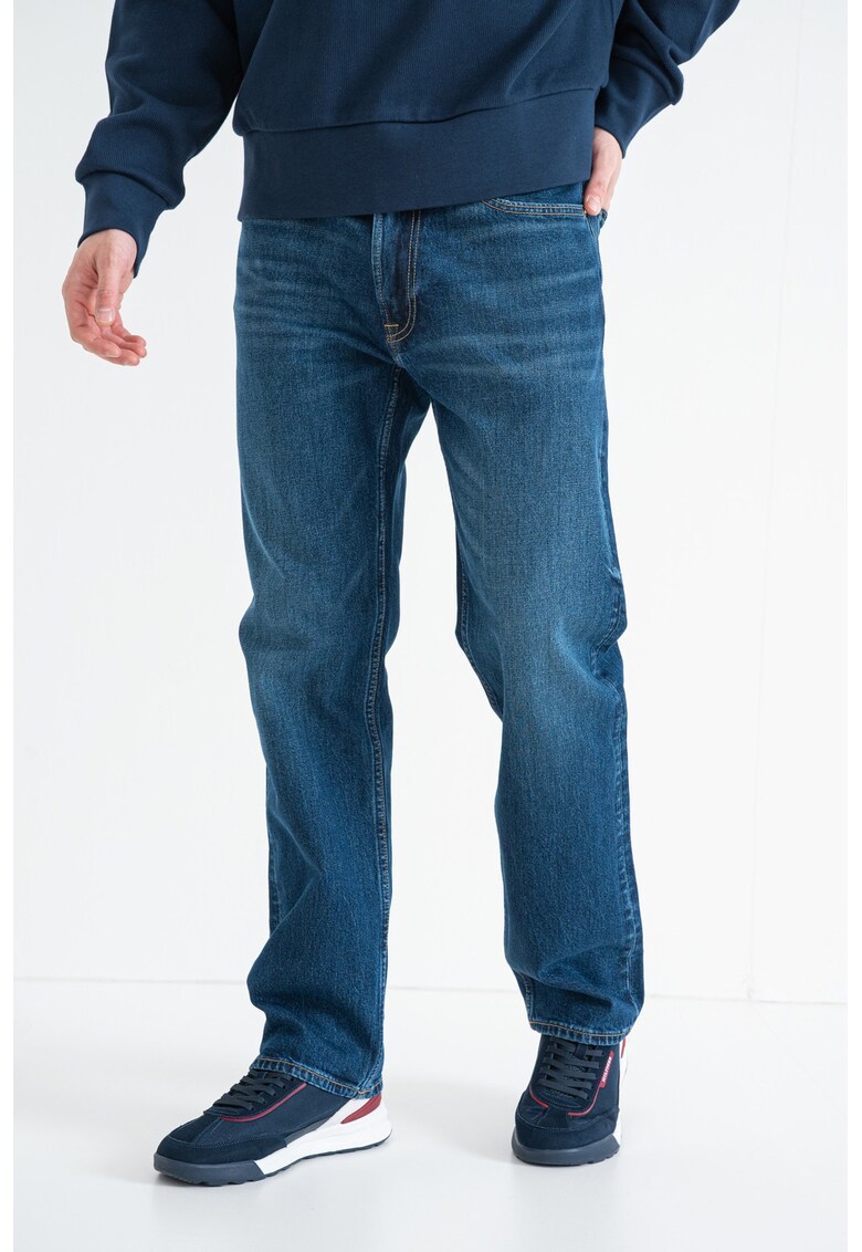 Blugi cu aspect decolorat