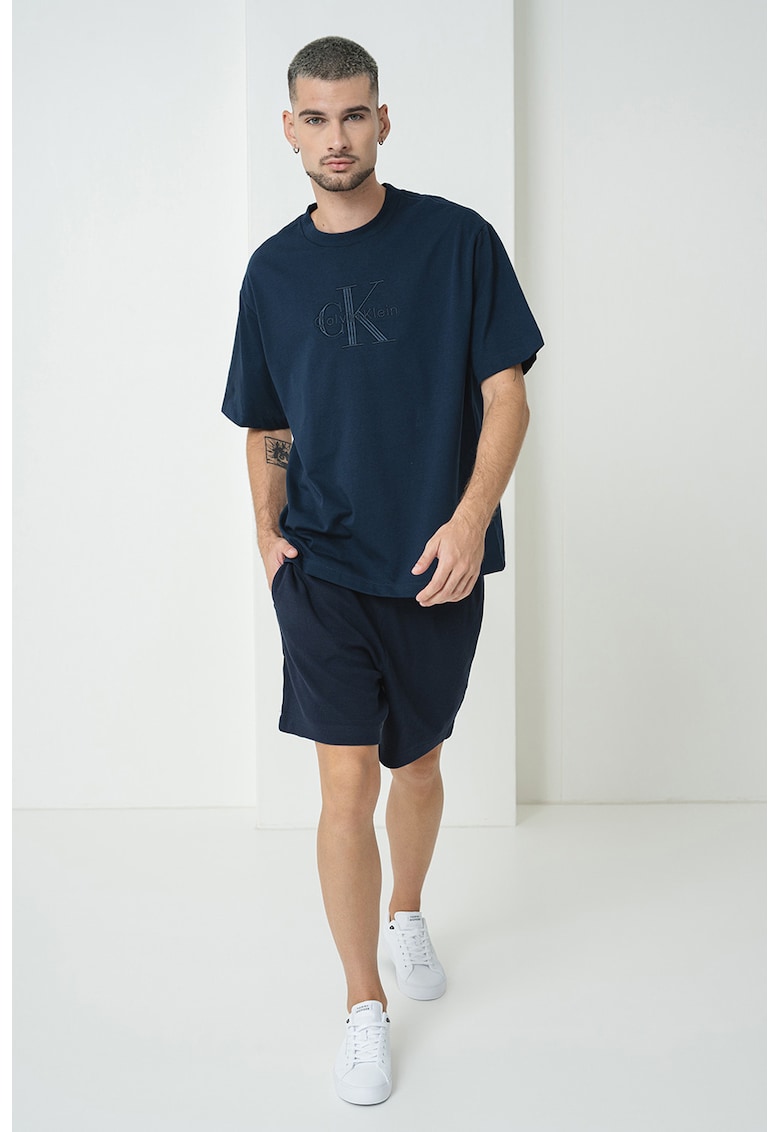 Tricou cu decolteu la baza gatului si logo brodat - Albastru indigo