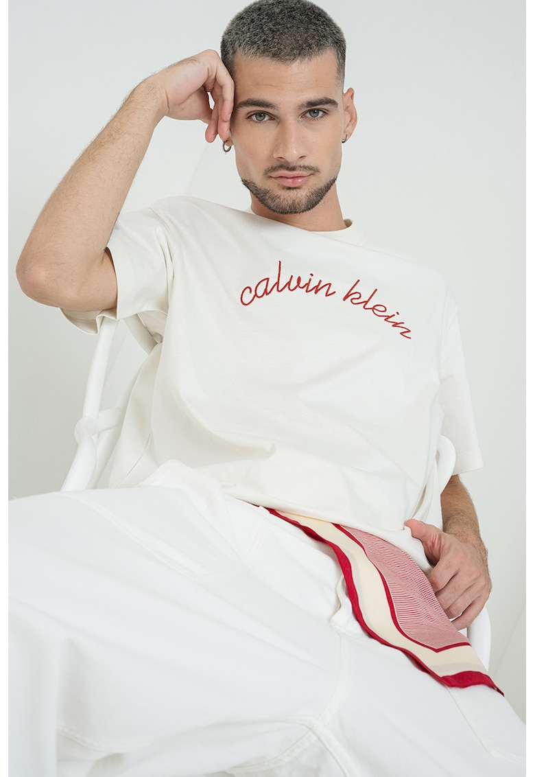 Tricou din bumbac cu decolteu la baza gatului si broderie logo Tricou din bumbac cu decolteu la baza gatului si broderie logo