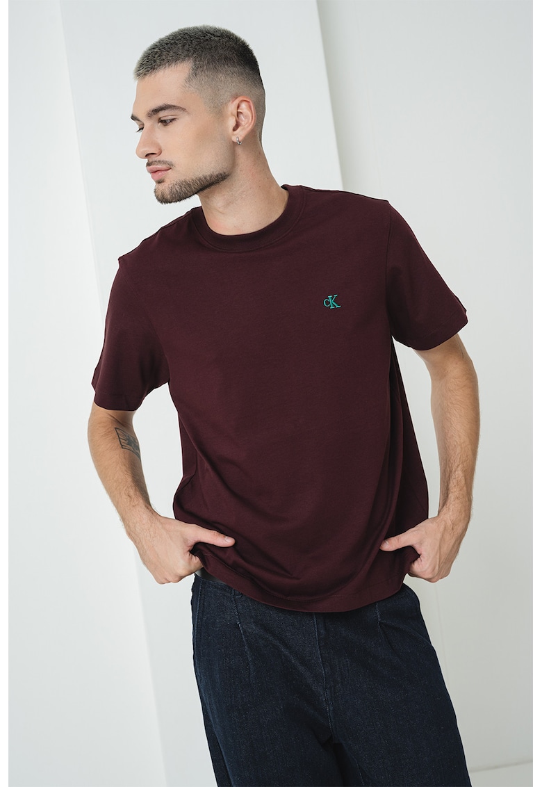 Tricou din bumbac cu decolteu la baza gatului si model uni