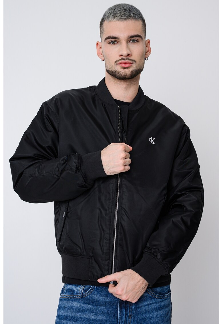 Jacheta bomber rezistenta la apa cu logo