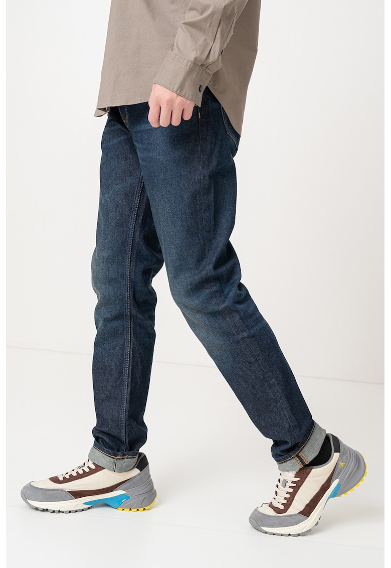 Blugi regular fit cu model cu 5 buzunare